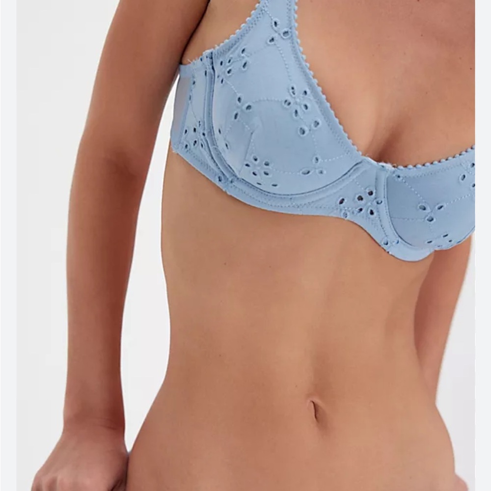 Free people intimate, Full bloom cotton eyelet underwire bra (clear sky)
